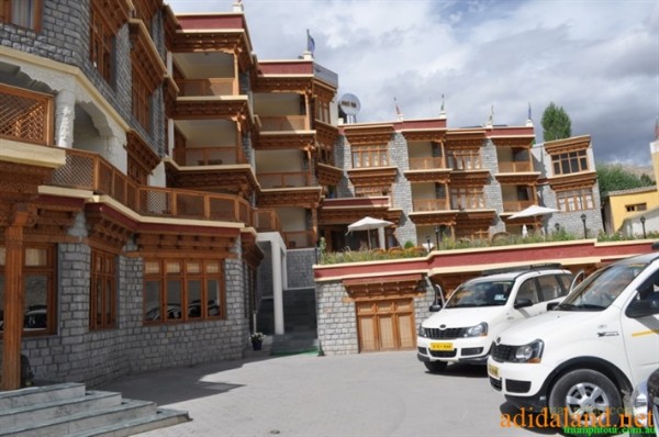 Hanhhuong_Bhutan_2013 (548).jpg